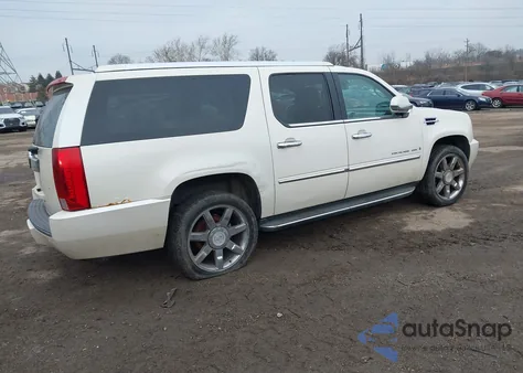 2008 Cadillac Escalade Esv Standard z USA, uszkodzony, nr VIN 1GYFK66878R222024